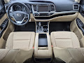2017 Toyota Highlander LE