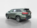 2017 Toyota Highlander LE