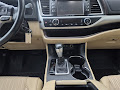 2017 Toyota Highlander LE