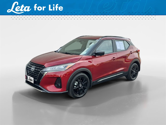 2022 Nissan Kicks SR