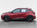 2022 Nissan Kicks SR