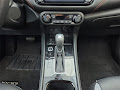 2022 Nissan Kicks SR