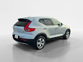2022 Volvo XC40 Momentum