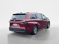 2025 Toyota Sienna LE
