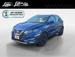 2022 Nissan Rogue Sport SV
