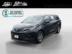 2023 Toyota Sienna LE