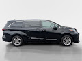 2023 Toyota Sienna LE
