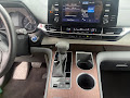 2023 Toyota Sienna LE